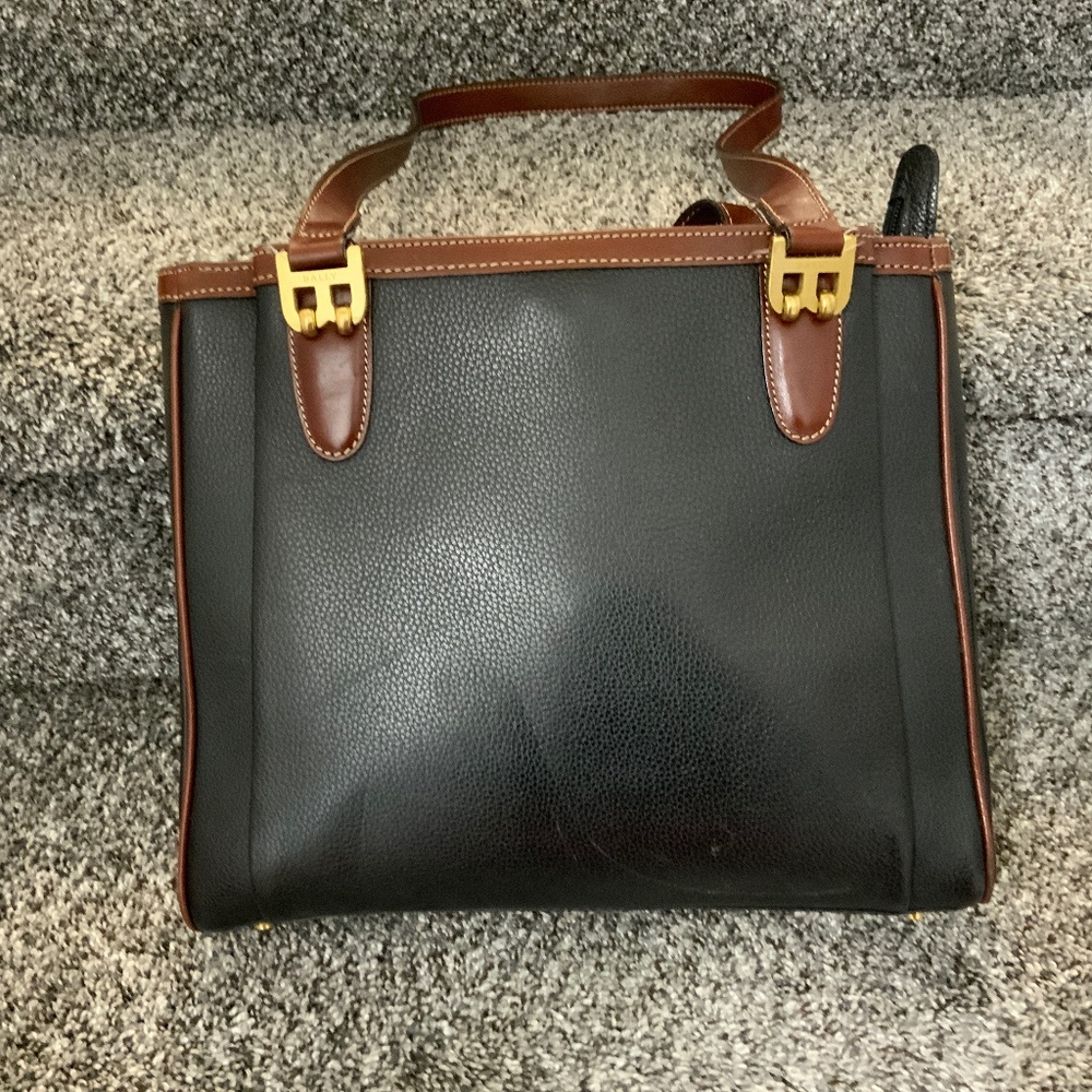 Pocketbook gold hardware